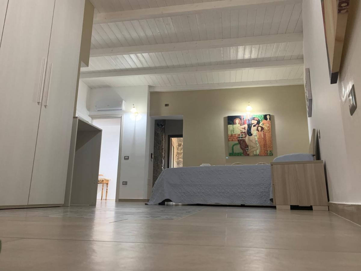 Nicola'S House Bed & Breakfast Benetutti Екстериор снимка